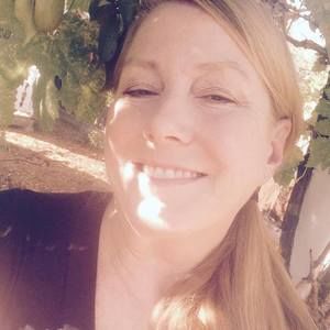 Meet your Posher, Deborah